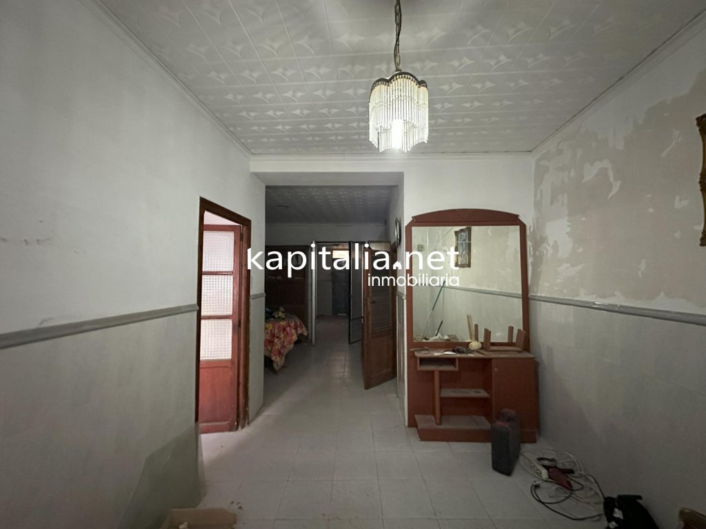 Featured Photo