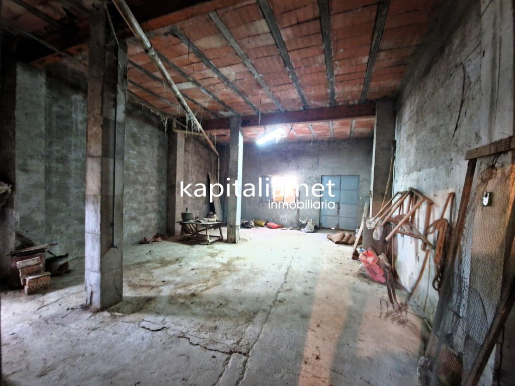 Featured Photo