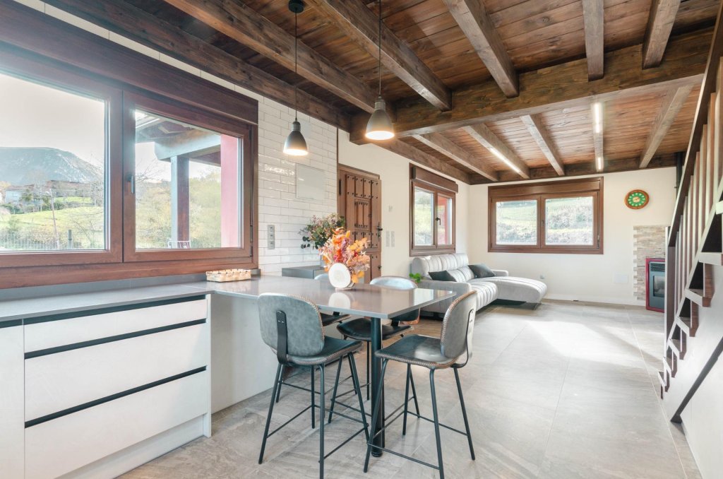 Featured Photo