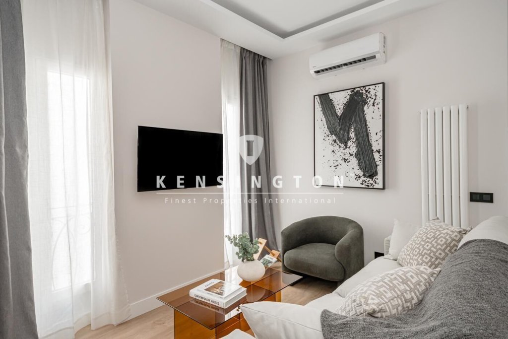 Featured Photo