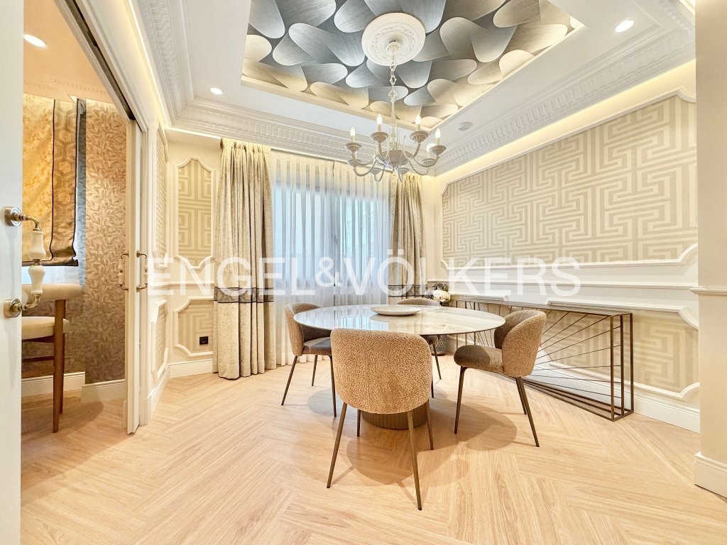 Featured Photo
