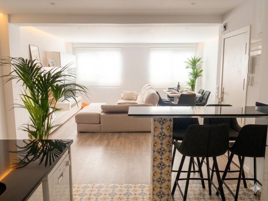 Featured Photo