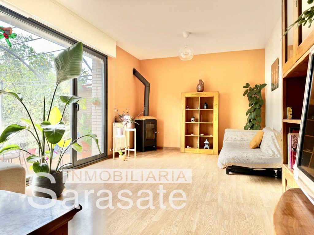 Featured Photo