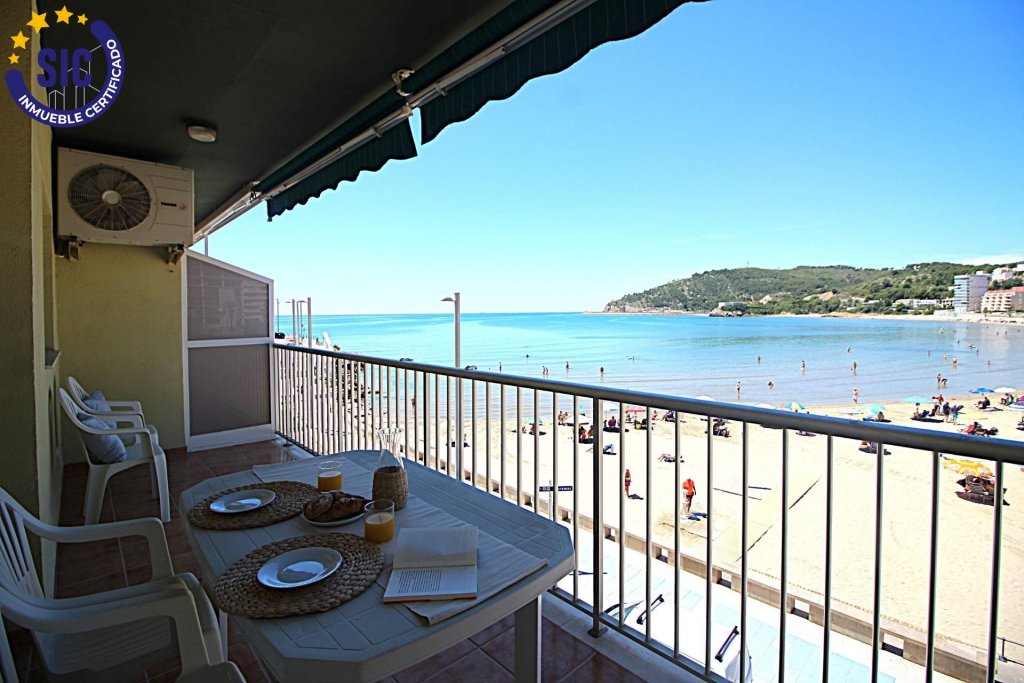 Featured Photo