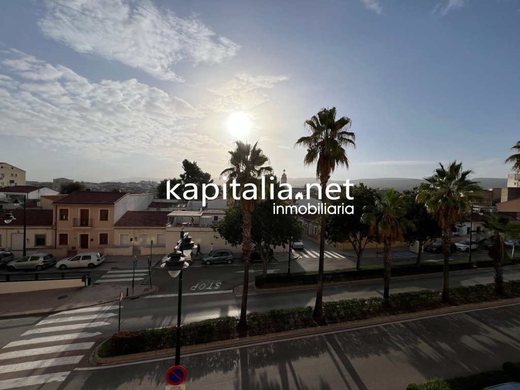 Featured Photo