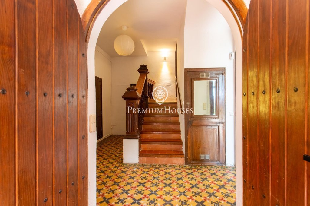 Featured Photo