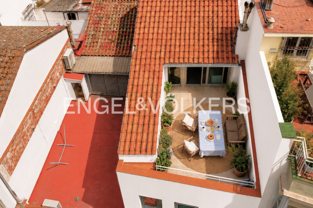 Featured Photo
