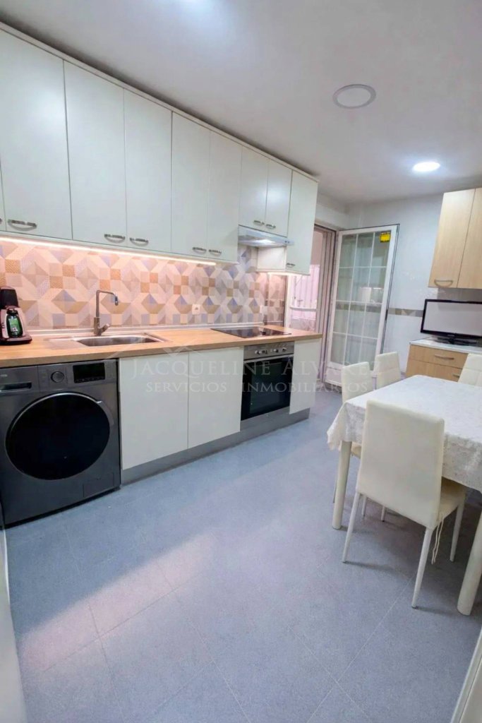 Featured Photo