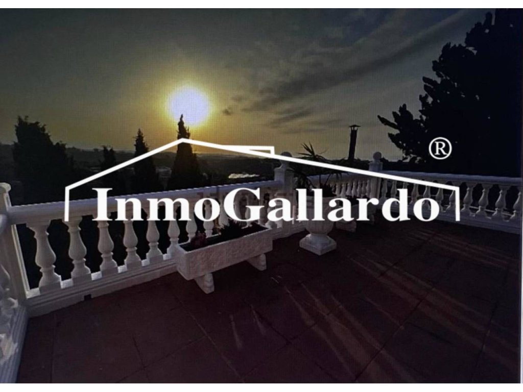 Featured Photo