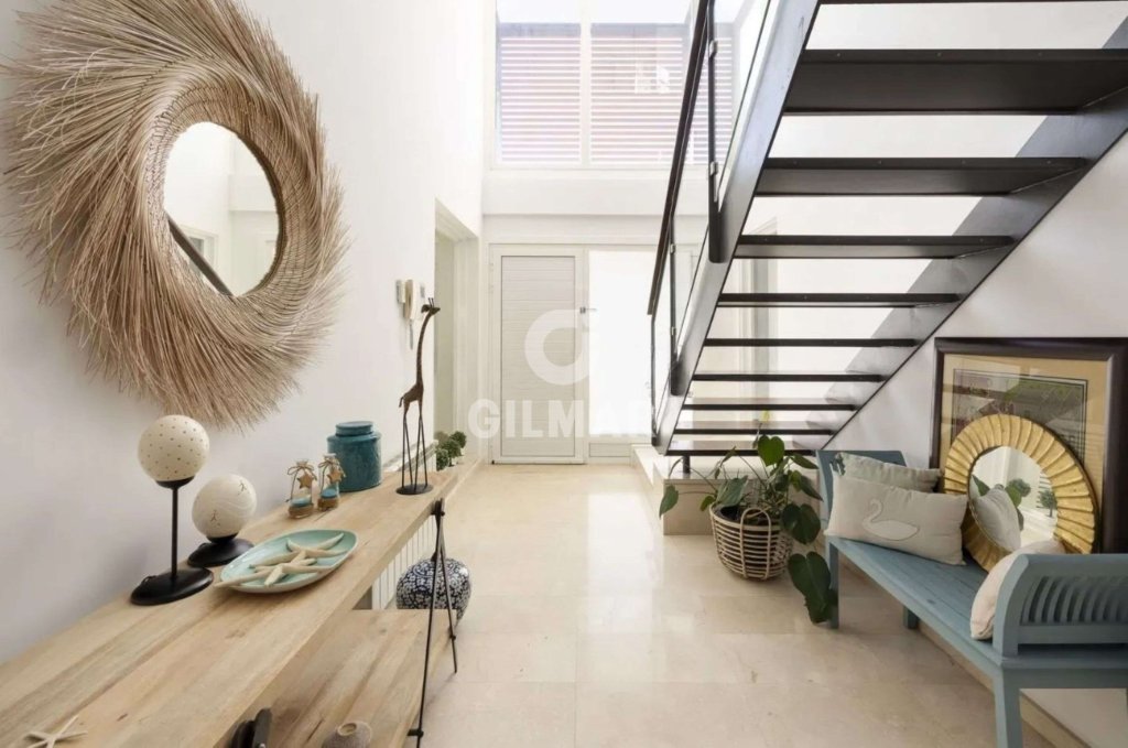 Featured Photo