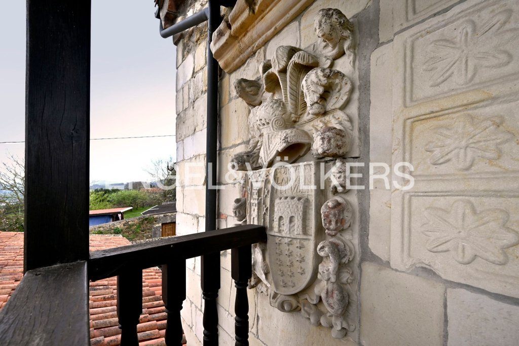 Featured Photo