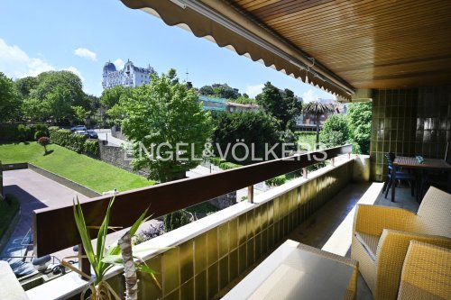 property-image