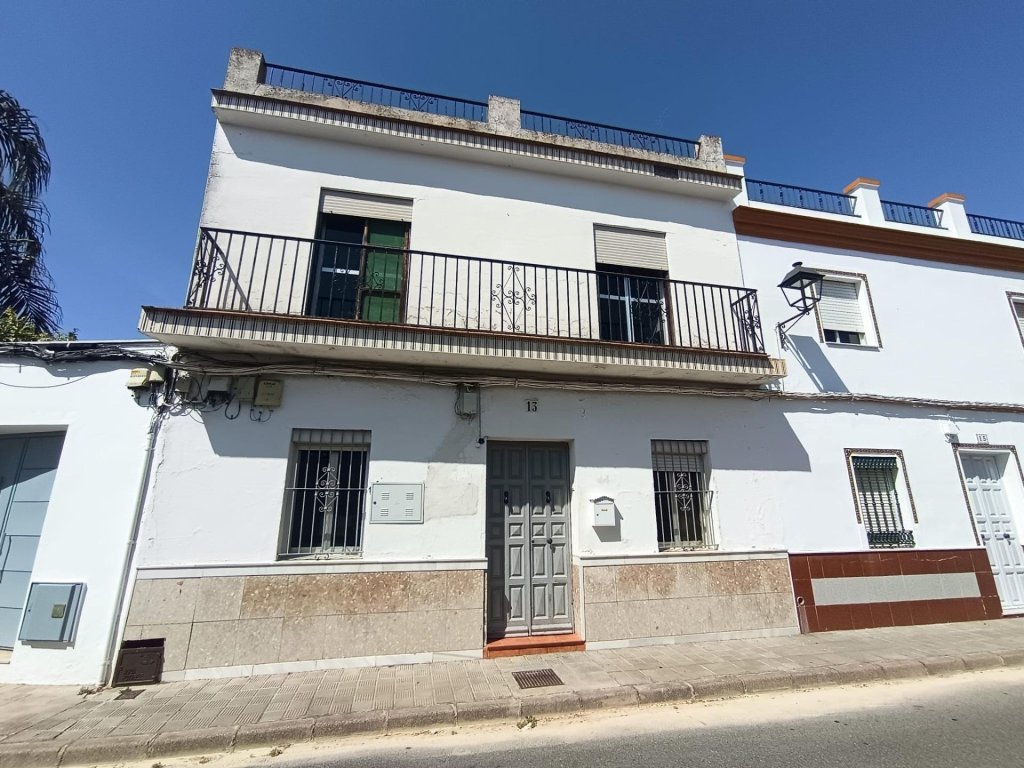 Featured Photo