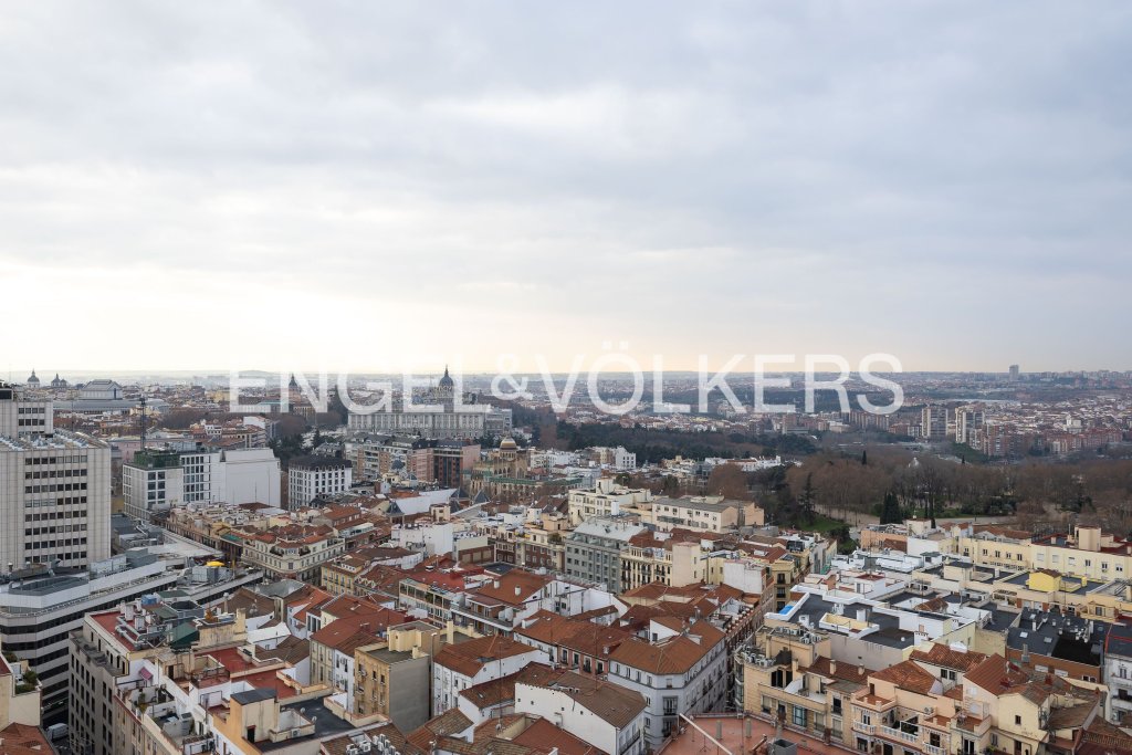 Featured Photo