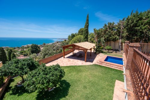 property-image