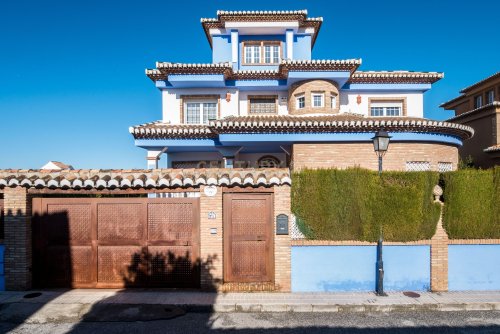 property-image
