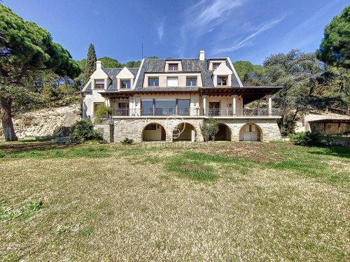 property-image