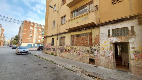 property-image