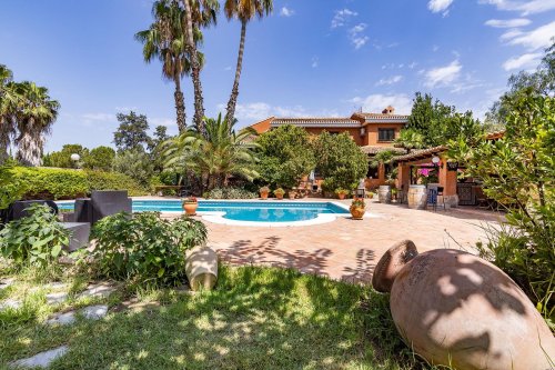 property-image