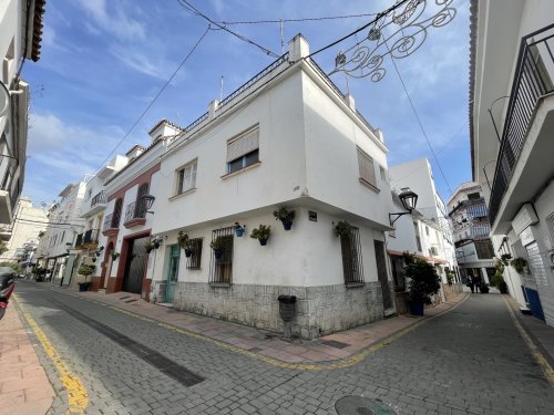 property-image