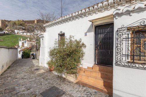 property-image