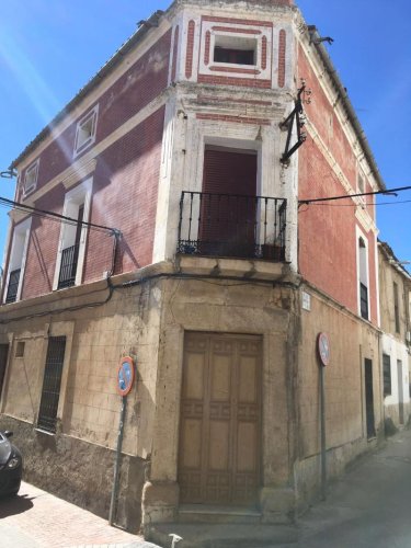 property-image