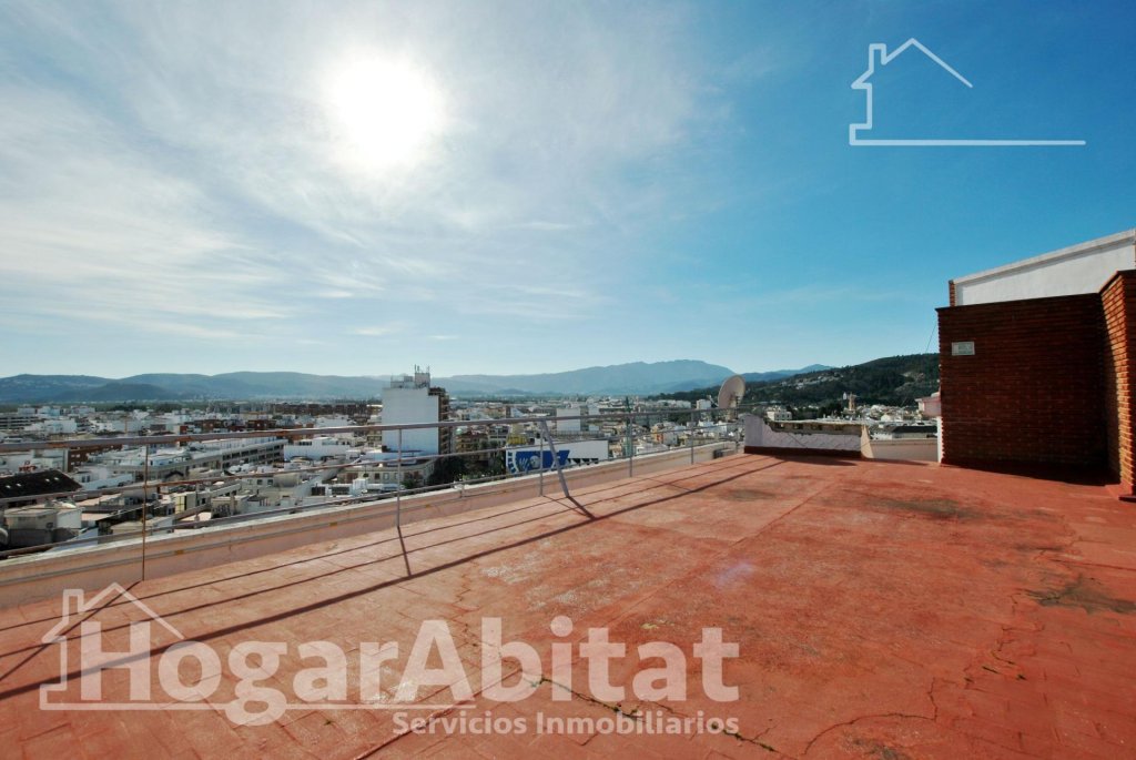 Featured Photo