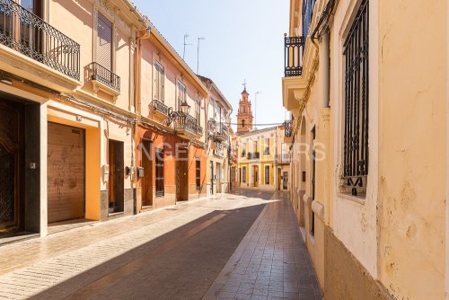property-image