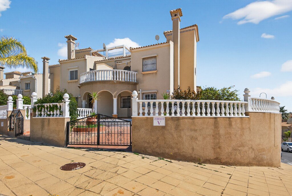 Featured Photo