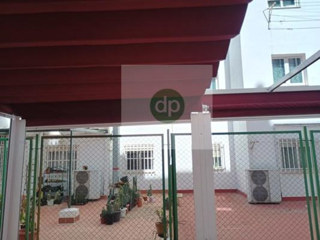 Featured Photo
