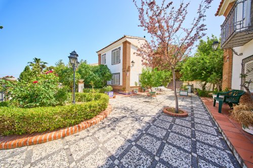 property-image