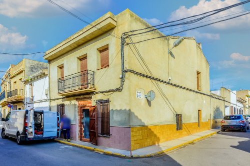 property-image