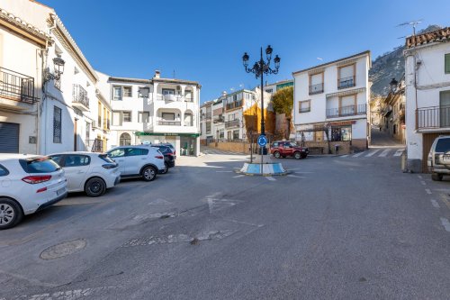 property-image