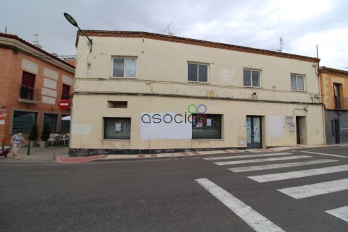 property-image