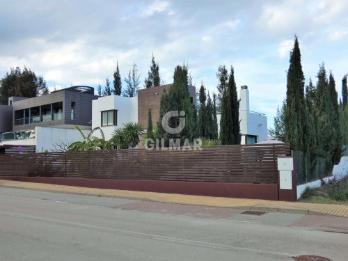 property-image