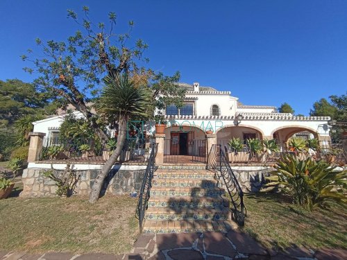 property-image