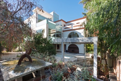 property-image