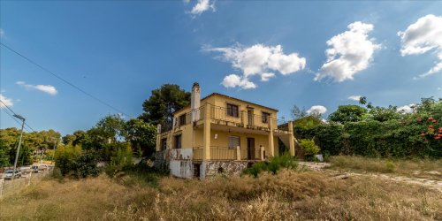 property-image