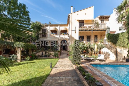 property-image