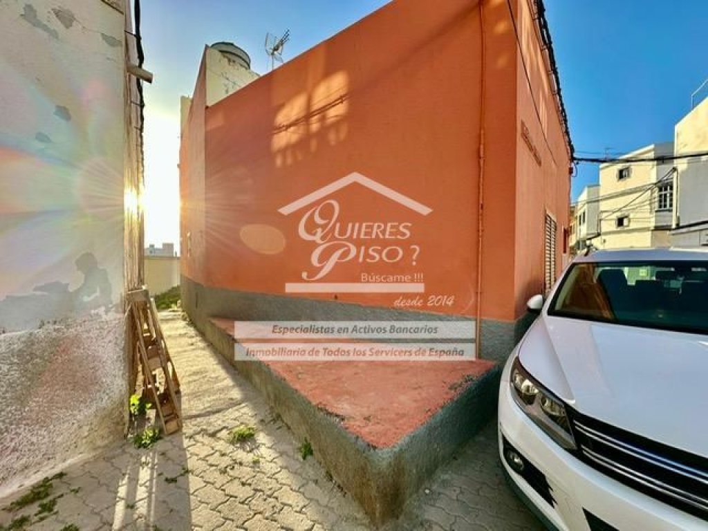 Featured Photo