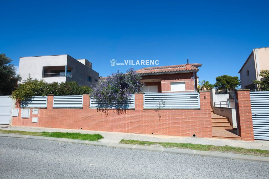 Featured Photo