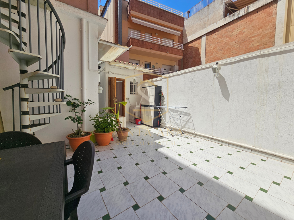 Featured Photo