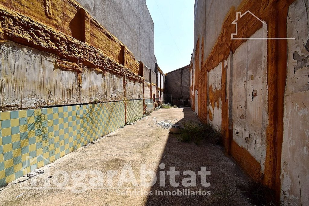 Featured Photo