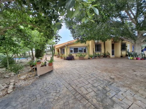 property-image