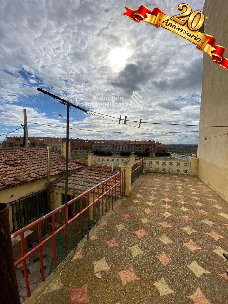 Featured Photo
