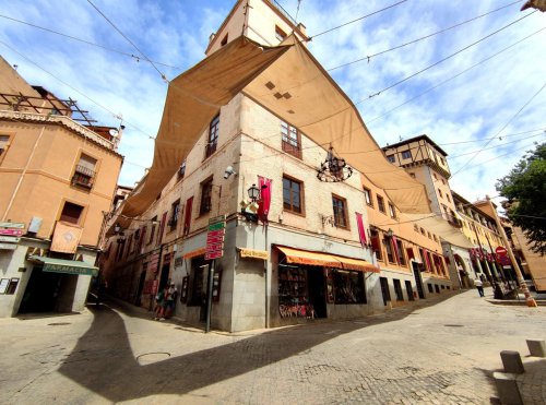 property-image