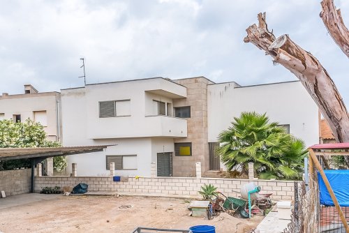 property-image
