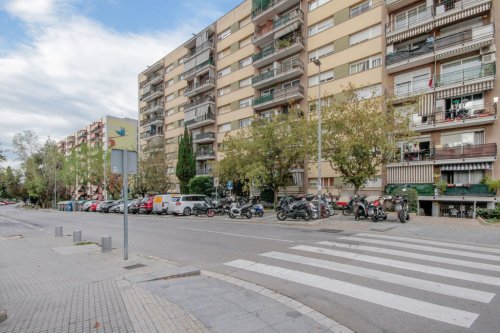 property-image