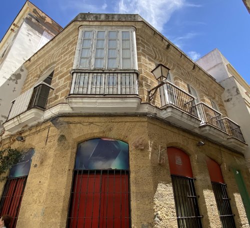 property-image