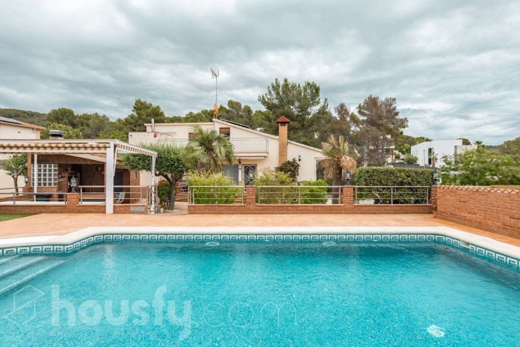 Featured Photo